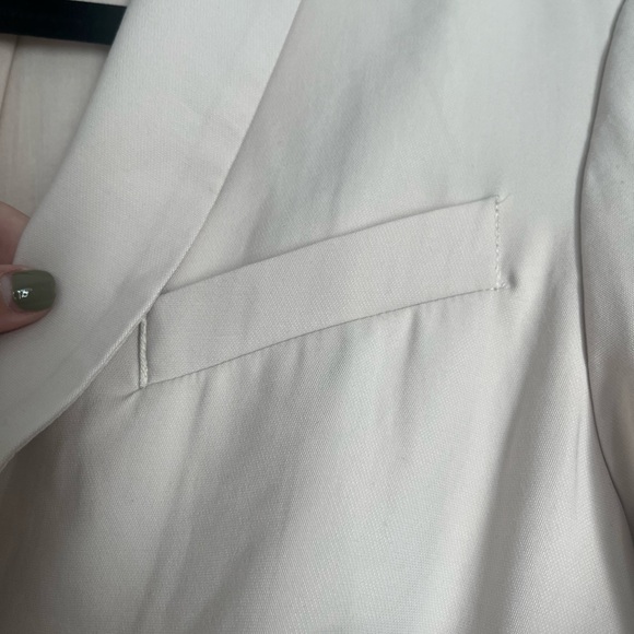 Cream blazer from Dynamite - Picture 5 of 8